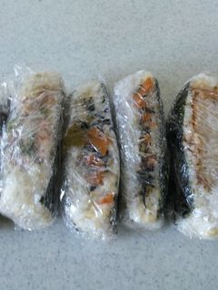 おにぎりサンドの冷凍貯金-レシピのメイン写真