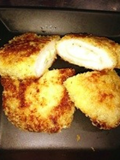 トロリチーズイン塩麹鶏てばじゅわーカツ-レシピのメイン写真
