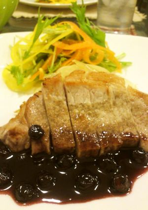 豚ロースステーキ～ブルーベリーソースで～-レシピのメイン写真