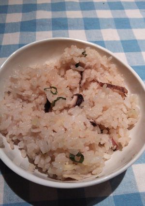 椎茸とさつまいもの炊き込みご飯-レシピのメイン写真