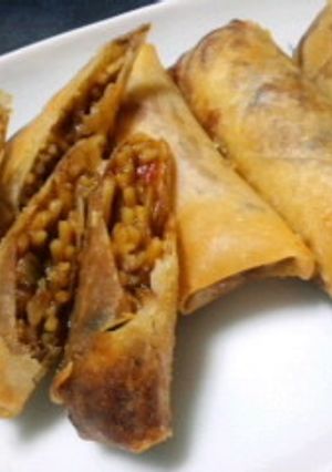 焼きそばをリメイク☆チーズカレー春巻-レシピのメイン写真