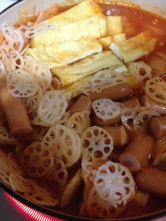 何でも入れちゃう♪トマト鍋-レシピのメイン写真