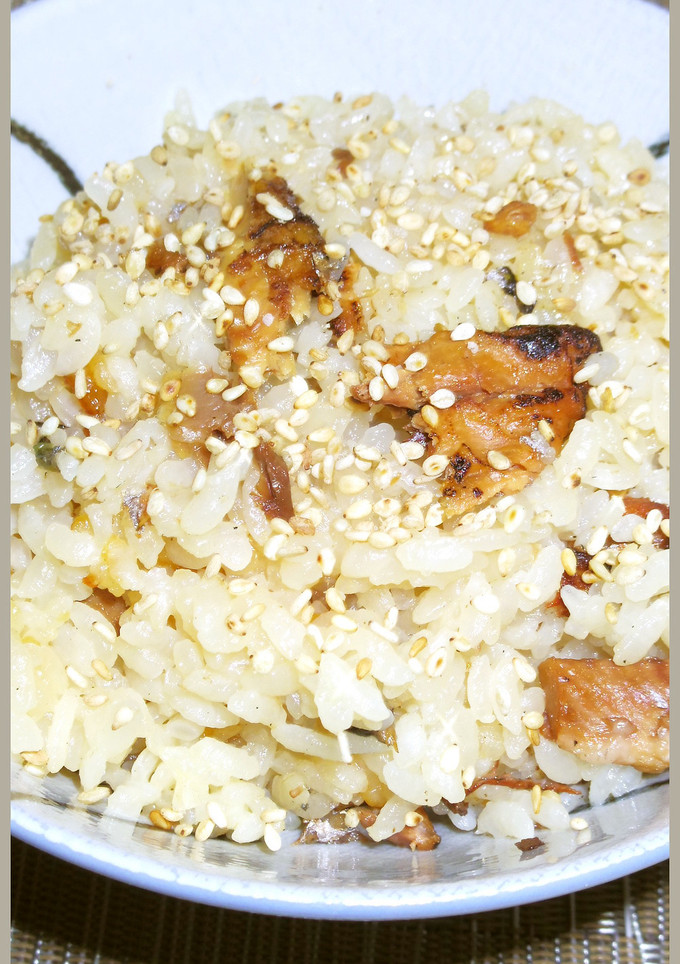 簡単炊き込みご飯！さんまの蒲焼きの缶詰で-レシピのメイン写真