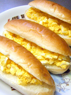 チーズ風味のマヨたまごパン-レシピのメイン写真