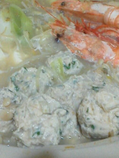 お鍋に♪蓮根とシソの鶏団子-レシピのメイン写真