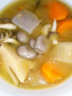 煮物の残りで具だくさんお味噌汁-レシピのメイン写真