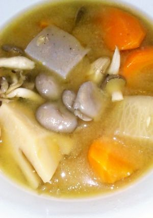 煮物の残りで具だくさんお味噌汁-レシピのメイン写真