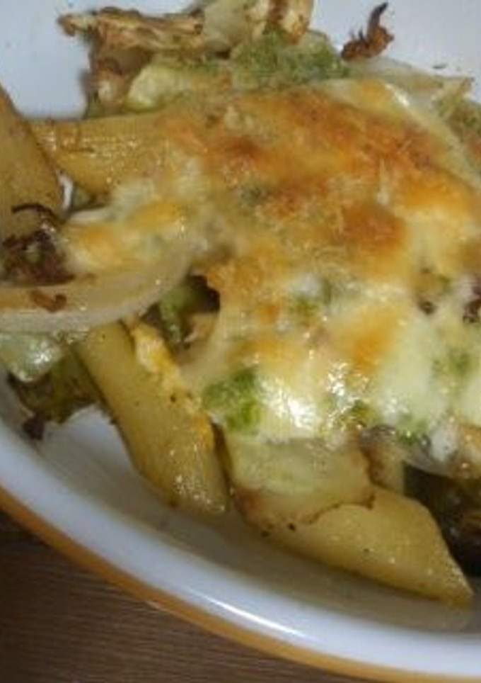 ペンネとウインナーと野菜のマメマヨグラタ-レシピのメイン写真