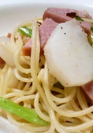 かぶとかぶの葉とベーコンのペペロンチーノ-レシピのメイン写真