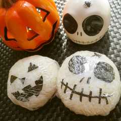 รูปของ ★HALLOWEENおにぎり★