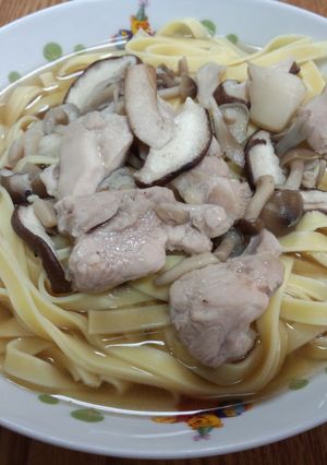 鶏とキノコのスープパスタ-レシピのメイン写真