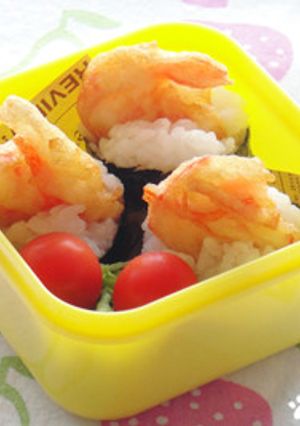 かにかまで作る、天むす風おにぎり-レシピのメイン写真