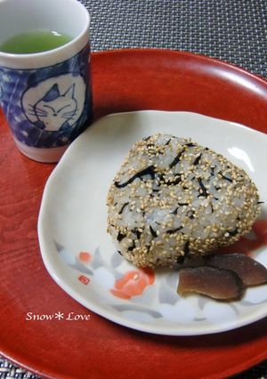 朝に！ひじきと天かすの胡麻まぶしおにぎり-レシピのメイン写真
