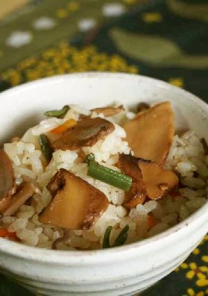 釜めしの素で本格炊き込みご飯♪松茸ご飯編-レシピのメイン写真