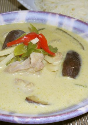 カレー研究会報告！簡単にグリーンカレー！-レシピのメイン写真