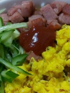簡単ごはん♪彩りスパム丼-レシピのメイン写真