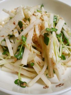 大根とカイワレ大根★かつお節サラダ!-レシピのメイン写真
