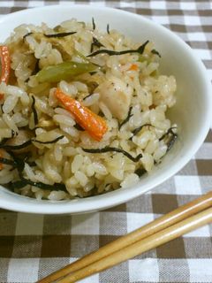 栄養満点*ひじきと鶏肉の炊き込みご飯-レシピのメイン写真