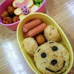 รูปของ キャラ弁★くまのプーさん★簡単おにぎり