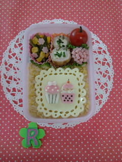 蒲鉾でカップケーキのデコ *お弁当*-レシピのメイン写真
