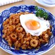 お昼ご飯にちょうど良いちくわのキムチ炒飯