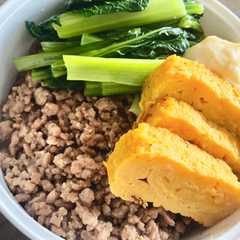 รูปของ 特製！！！ニンニク甘辛そぼろ丼