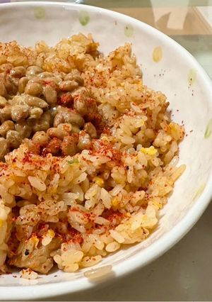 冷凍あおり炒めの焼豚炒飯＋納豆のせ-レシピのメイン写真