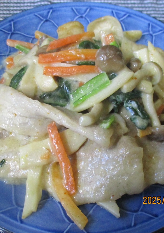 エリンギとしめじ 豚バラ肉の炒め煮😋-レシピのメイン写真