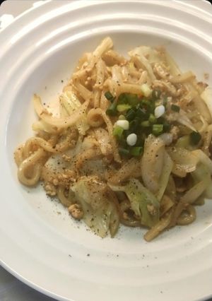 鶏ひき肉の醤油焼きうどん-レシピのメイン写真