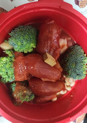 ブロッコリーとトマト缶の煮物。-レシピのメイン写真