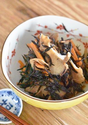 舞茸たっぷりおばあちゃんのひじき煮-レシピのメイン写真