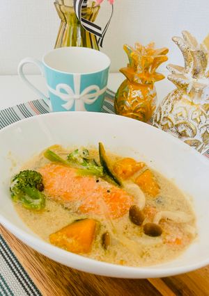 ワンパンで簡単！鮭とかぼちゃの豆乳スープ-レシピのメイン写真