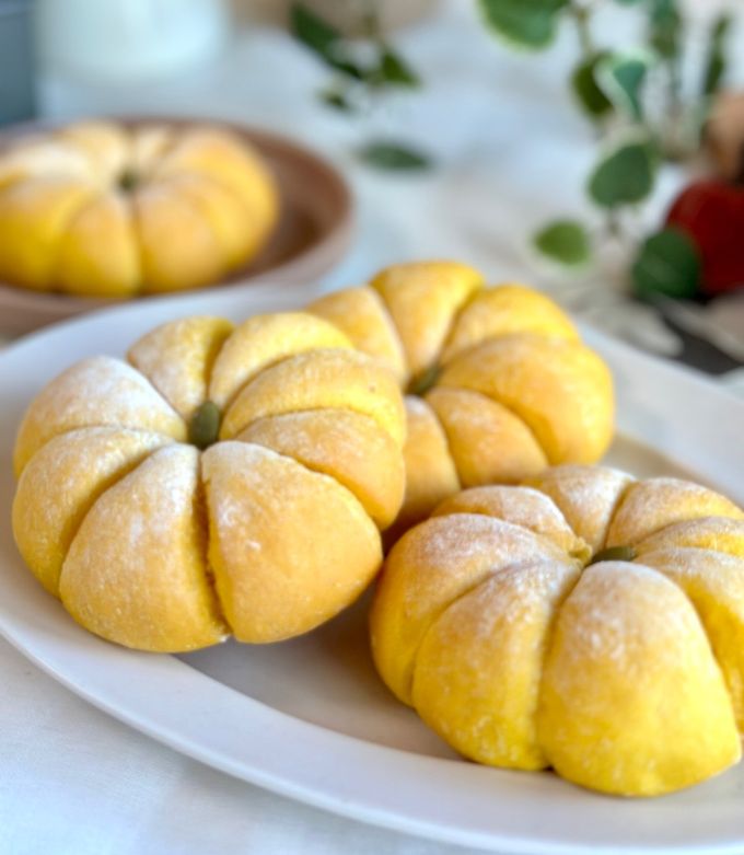 かぼちゃパン 冷凍かぼちゃ使用 by ImAIHARA 【クックパッド】 簡単