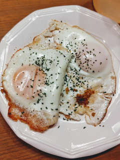 粉チーズでパリパリの目玉焼き-レシピのメイン写真