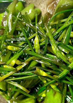 簡単3分❣️花ニラとししとうのバター醤油炒め-レシピのメイン写真
