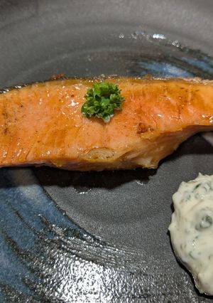 サーモンソテー　ヨーグルトソース添え-レシピのメイン写真