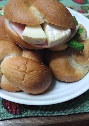 ライ麦バンズハムチーズサンド-レシピのメイン写真