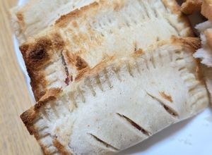 食パンで作るウインナーチーズパイ-レシピのメイン写真