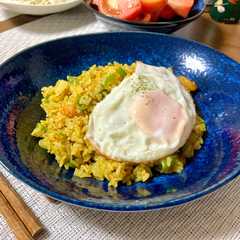 รูปของ エビのドライカレー(カレーピラフ)