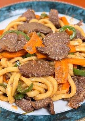 ジンギスカンを使った簡単野菜焼きうどん-レシピのメイン写真
