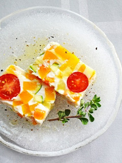 彩り鮮やか!夏野菜のケフィアテリーヌ-レシピのメイン写真