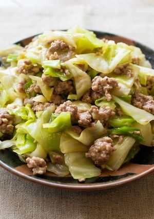 豚ひき肉で簡単！キャベツの塩ダレ炒め-レシピのメイン写真