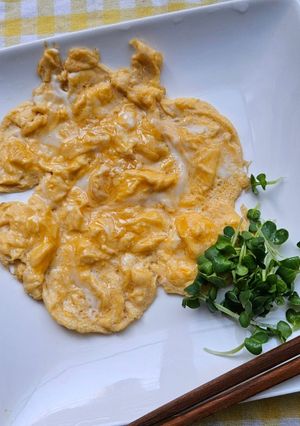 だし巻かないふわとろ玉子！カイワレ添え！-レシピのメイン写真