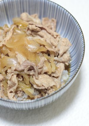 豚丼☆吉野家にも負けない！黄金比率の豚バラ丼-レシピのメイン写真