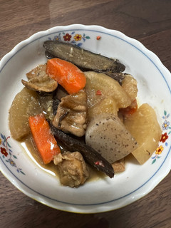 グツグツ煮込む牛のモツ煮 ホフッ-レシピのメイン写真