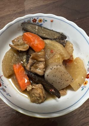 グツグツ煮込む牛のモツ煮 ホフッ-レシピのメイン写真