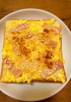 ベーコンエッグのサクサクとろ〜りチーズトースト-レシピのメイン写真