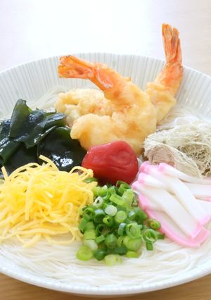 昆布水で作った塩こんぶ入り海老天そうめん-レシピのメイン写真