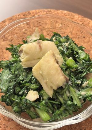 春菊とサワラの味噌はちみつ和え-レシピのメイン写真