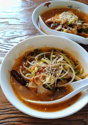 出汁要らず!キムチ&もやし&豆苗のスープ-レシピのメイン写真